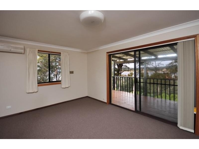 18 Peninsula Dr, North Batemans Bay NSW 2536