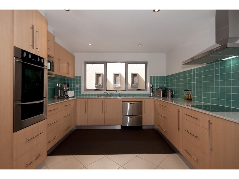 3 Batman Place, Sunshine Bay NSW 2536