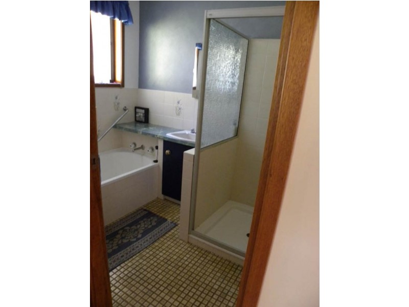 10 Kobada Ave, Malua Bay NSW 2536