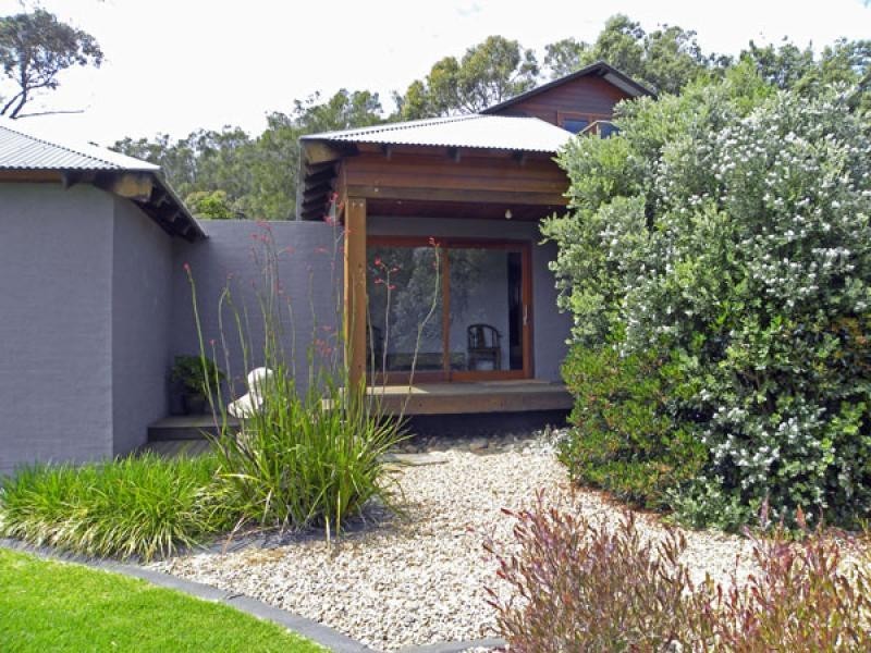 6 Guerilla Bay Road, Guerilla Bay NSW 2536