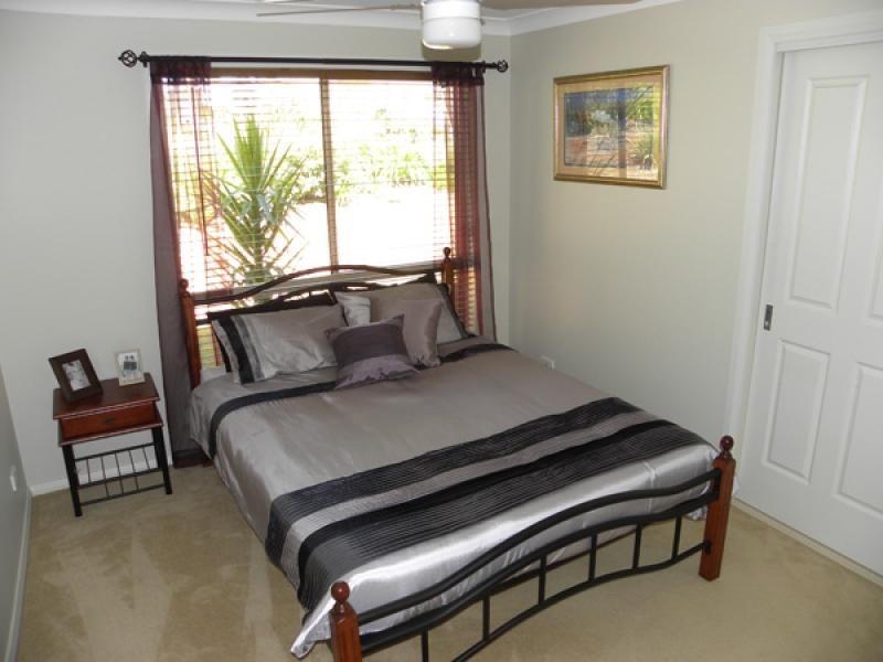 5 Burri Palm Road, Surfside NSW 2536