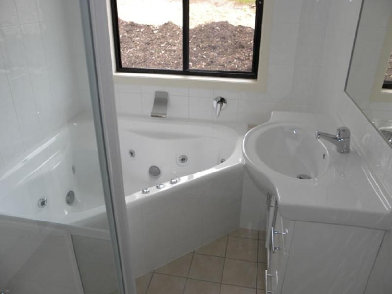 19 Cors Parade, Batemans Bay NSW 2536