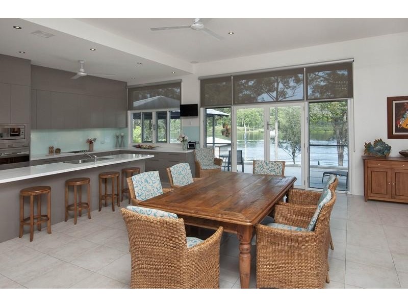 27 Sproxtons Lane, Nelligen NSW 2536