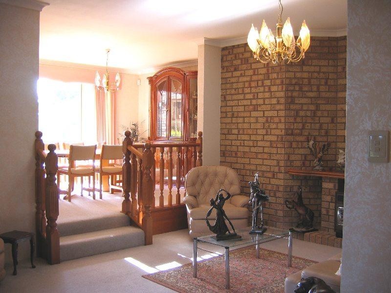 16 RAILS CRESCENT, Wungong WA 6112