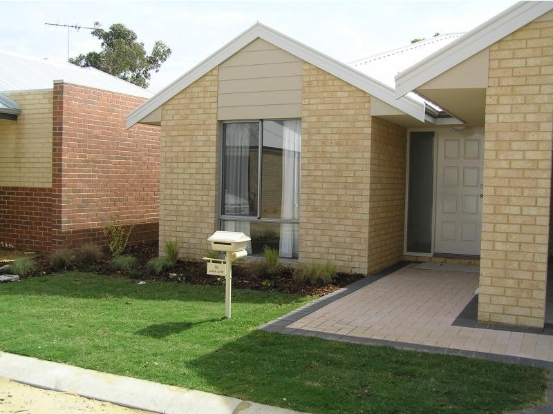 15 Zamia Loop, Wannanup WA 6210