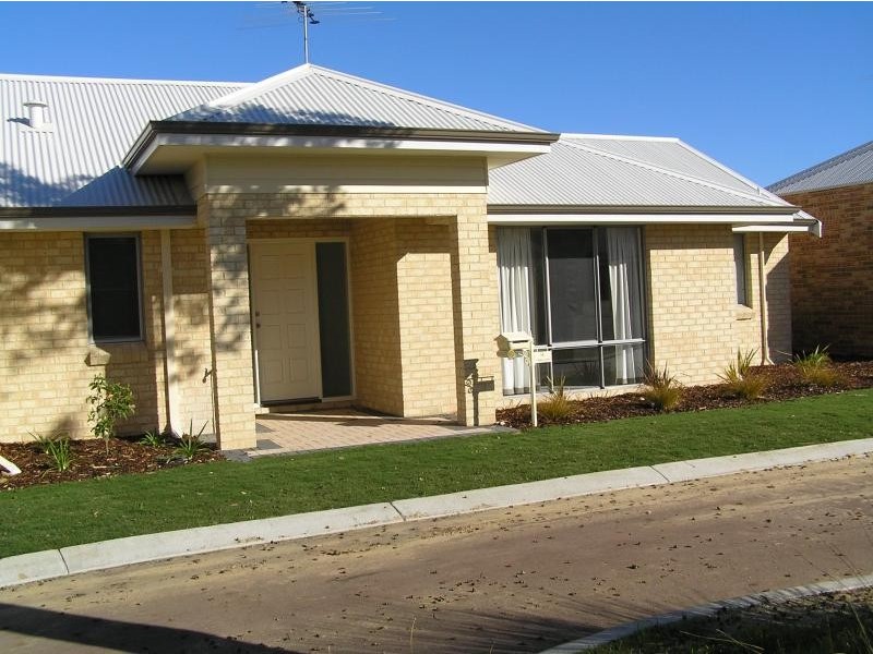 14 Zamia Loop14 Zamia Loop, Wannanup WA 6210