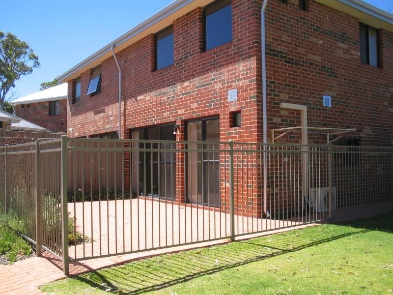 Unit 42/1 Mariners Cove Drive, Mandurah WA 6210