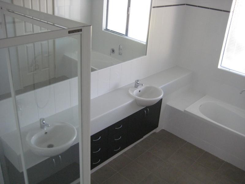 13 Zamia Loop, Falcon WA 6210