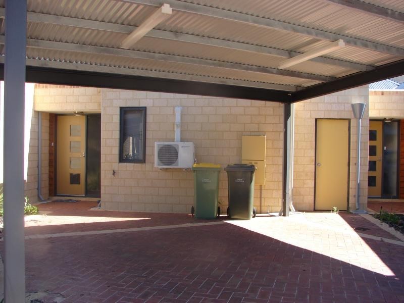 Unit 11/18 Lake Street, Rockingham WA 6168