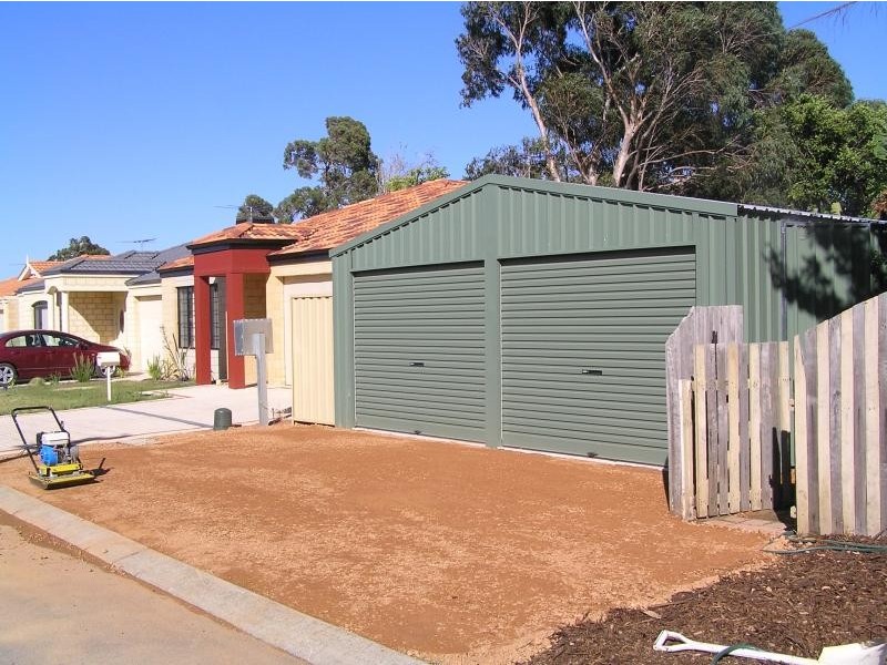 16 Fifth Road, Armadale WA 6112