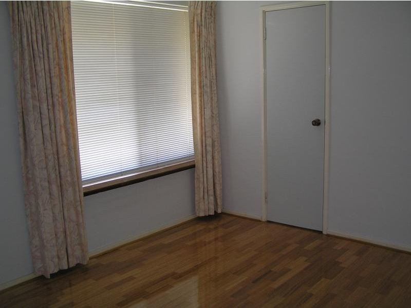 10 Saurel Way, Ferndale WA 6148