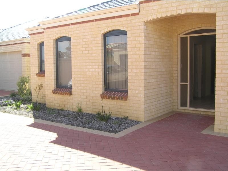 5/40 Mica Mews, Wattle Grove WA 6107