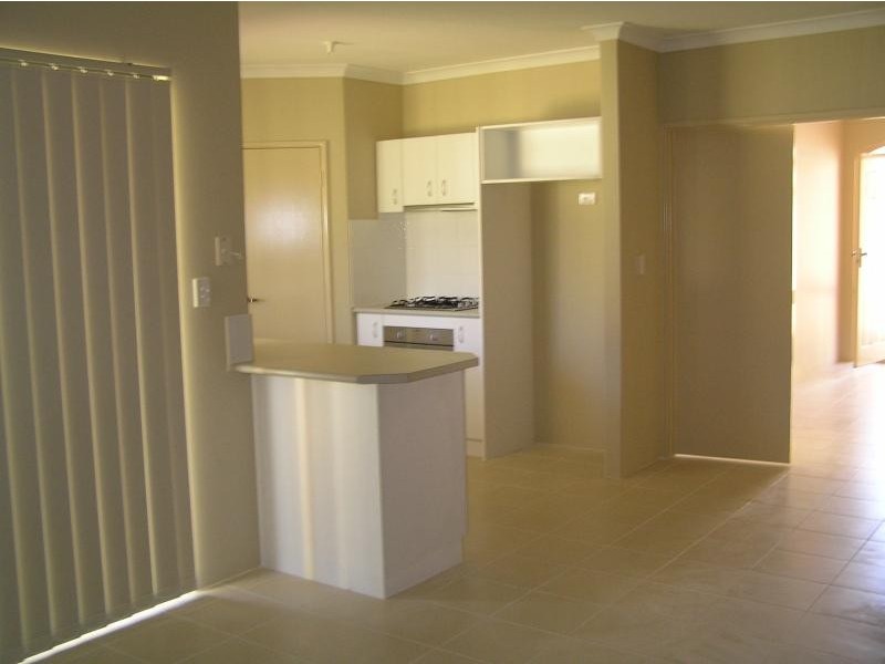 5/40 Mica Mews, Wattle Grove WA 6107