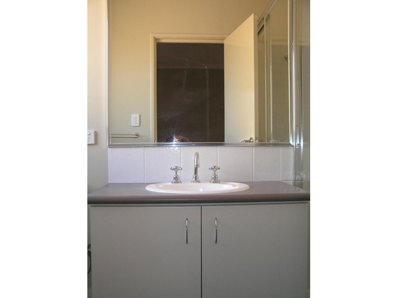 5/40 Mica Mews, Wattle Grove WA 6107