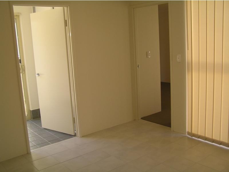 2/22 Watkins Loop, Tapping WA 6065