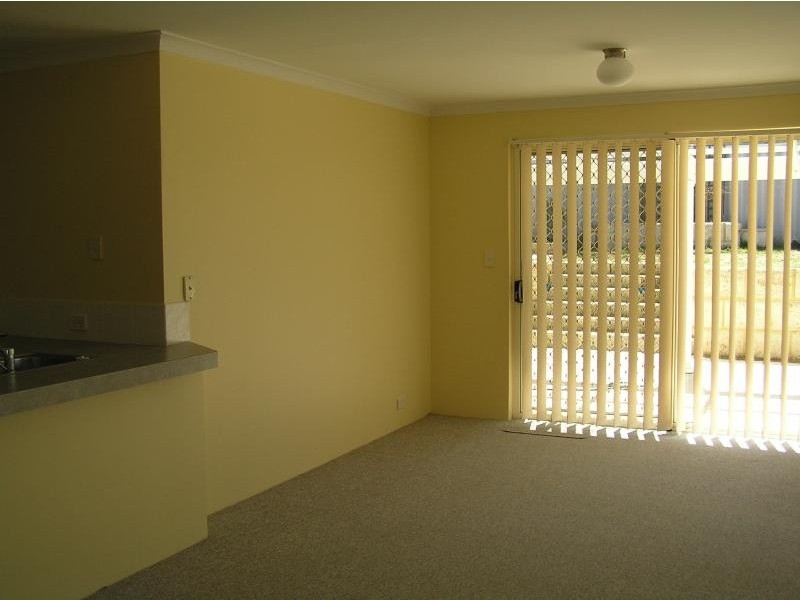 98 DALRYMPLE DRIVE, Leda WA 6170