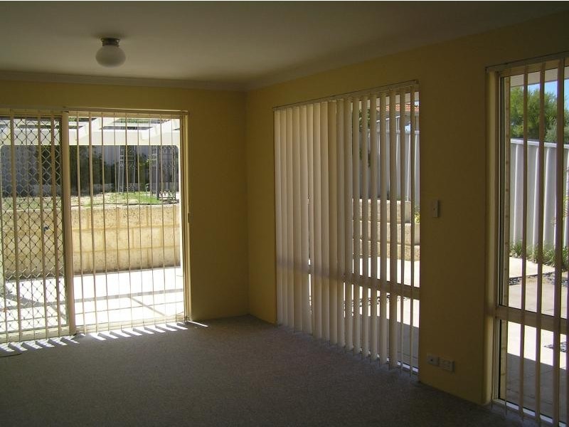 98 DALRYMPLE DRIVE, Leda WA 6170