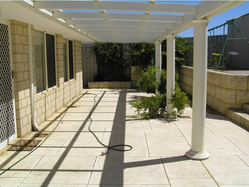 98 DALRYMPLE DRIVE, Leda WA 6170