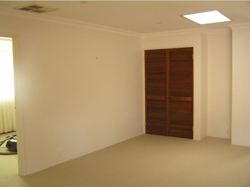 10 Searle Road, Ardross WA 6153