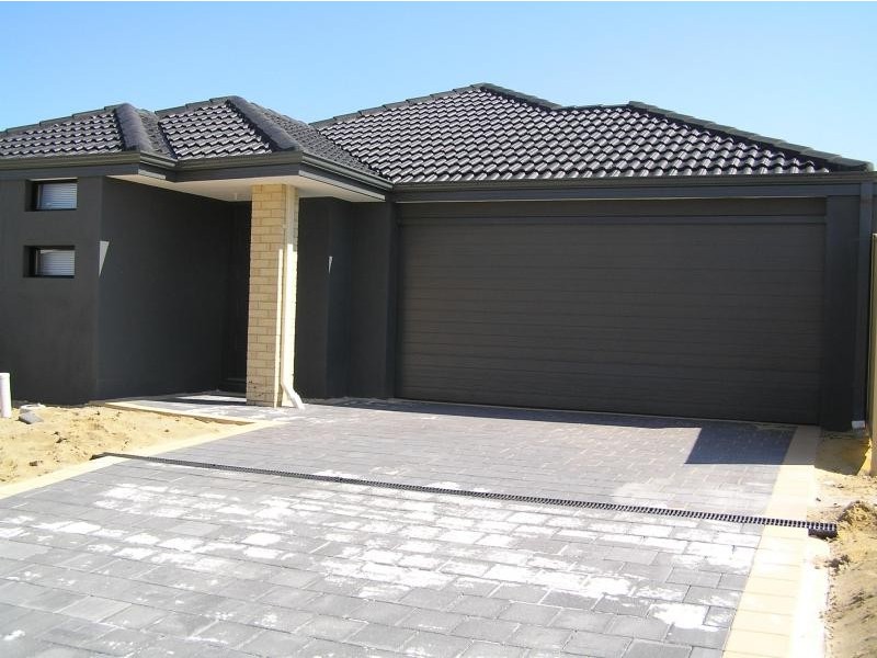 9 Dewsbury Drive, Bertram WA 6167