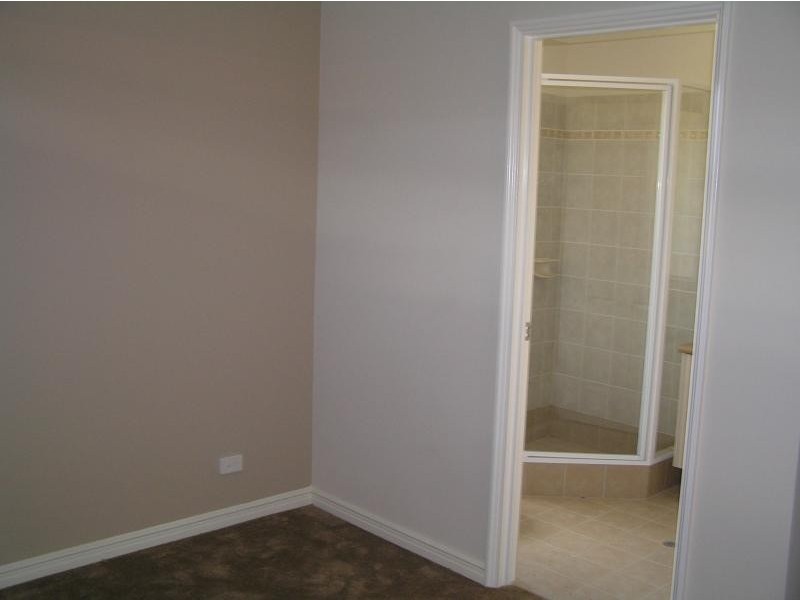 11 Devonshire Terrace, Armadale WA 6112