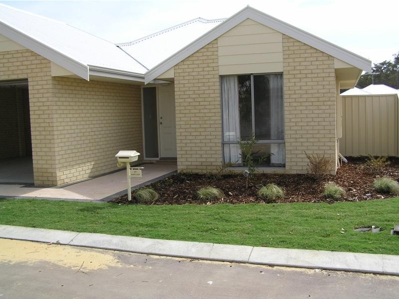 17 Zamia Loop, Wannanup WA 6210