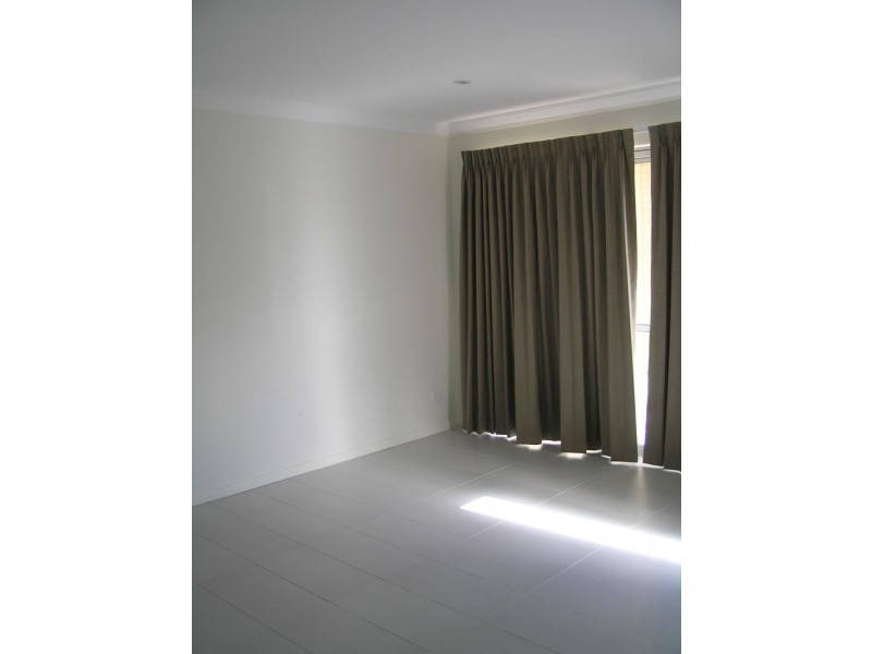 34 Dewar Street, Wannanup WA 6210