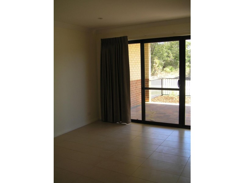 34 Dewar Street, Wannanup WA 6210