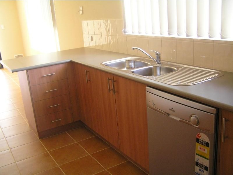 10 Kirra Road, Secret Harbour WA 6173