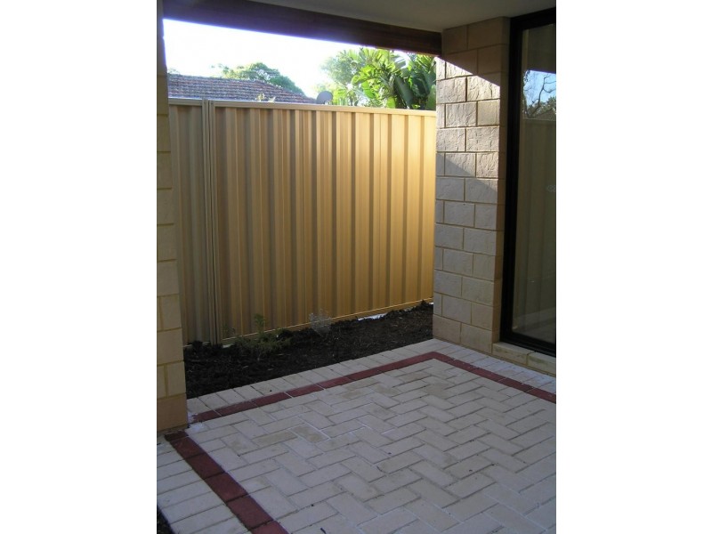 3 Devonshire Terrace, Armadale WA 6112