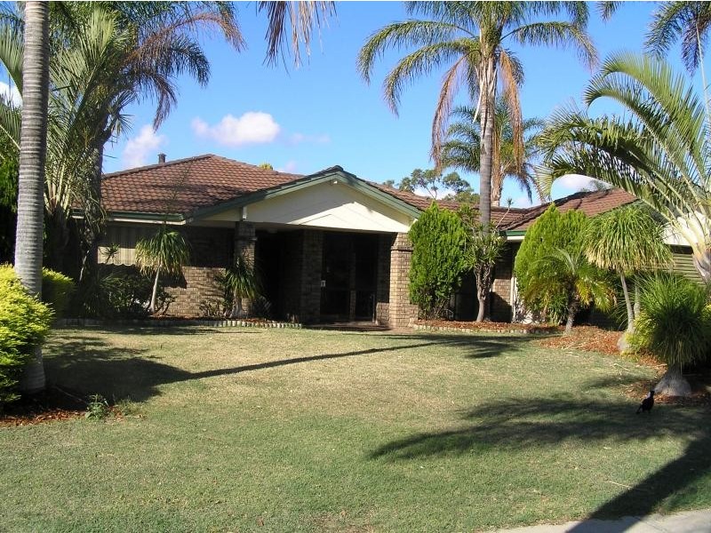 42 Wimbledon Drive, Kingsley WA 6026