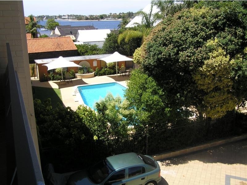 8/6 Kintail Road, Applecross WA 6153