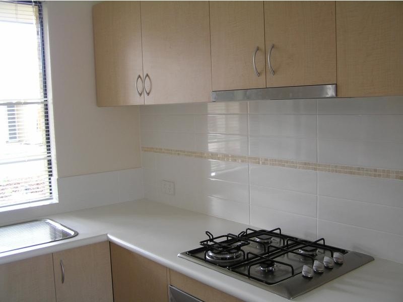 16 Zamia Loop, Wannanup WA 6210