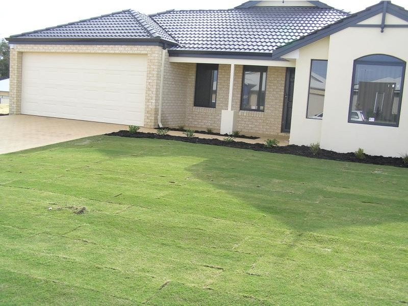 7 Moonbrook Way, Meadow Springs WA 6210