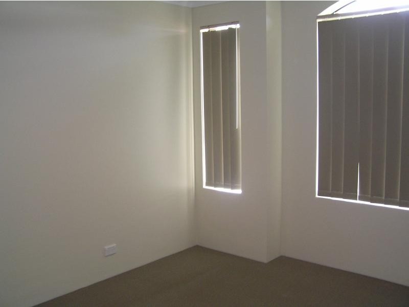 7 Moonbrook Way, Meadow Springs WA 6210