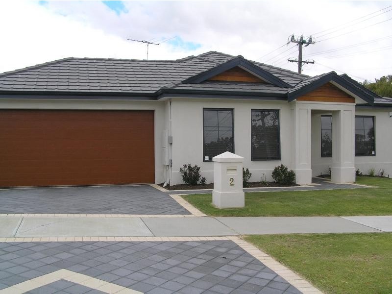 2 Manuel Crescent, Redcliffe WA 6104