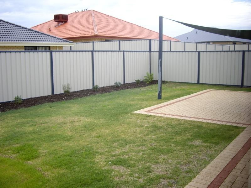 11 Bellerive Pass, Meadow Springs WA 6210