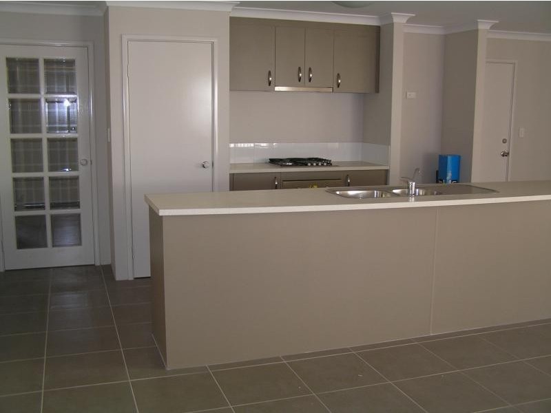 6 Jauffret Way, Tapping WA 6065