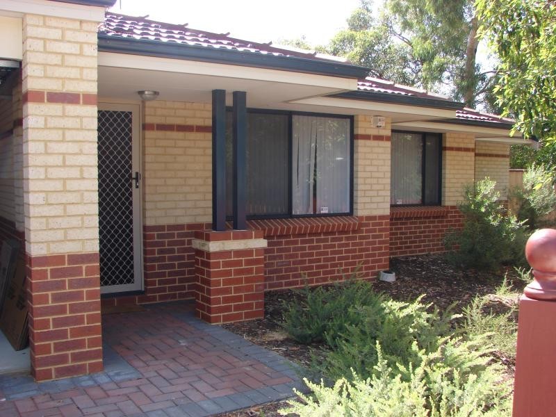 1/140 Eudoria Street, Gosnells WA 6110