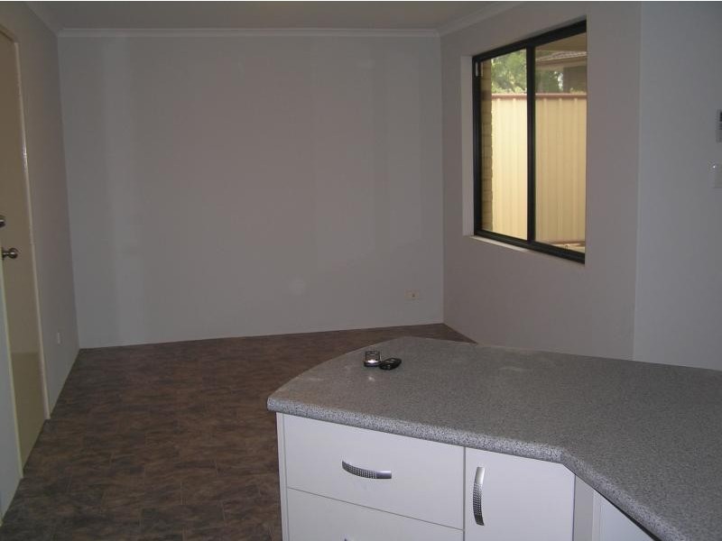 1/140 Eudoria Street, Gosnells WA 6110