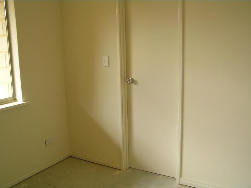 13/51 Braemore Street, Seville Grove WA 6112