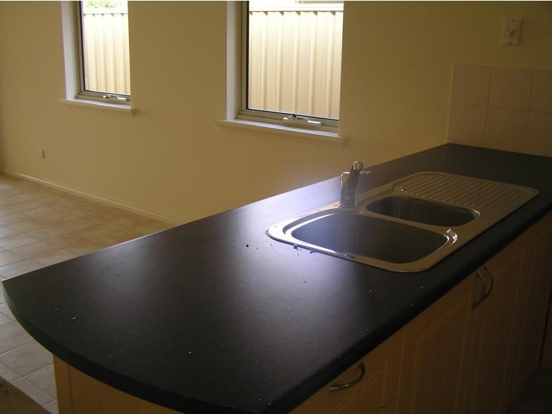 13/51 Braemore Street, Armadale WA 6112