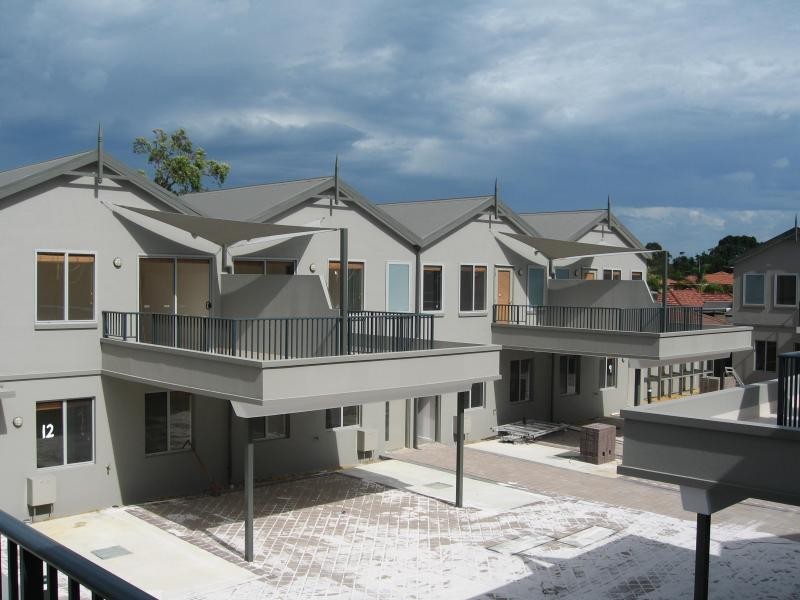 Unit 16/39 Simpson Street, Applecross WA 6153