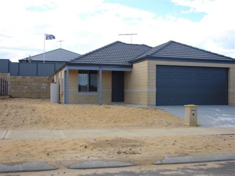 4 Jitarning Brace, Baldivis WA 6171