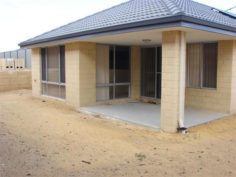 4 Jitarning Brace, Baldivis WA 6171