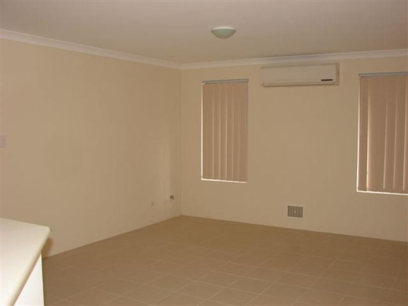 4 Jitarning Brace, Baldivis WA 6171