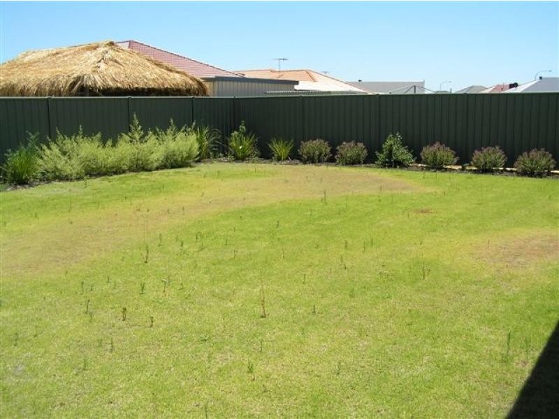 260 Tapper Road, Atwell WA 6164