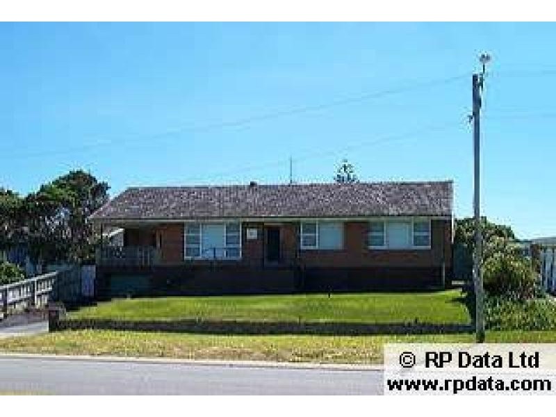 4 Warnbro Beach Road, Safety Bay WA 6169