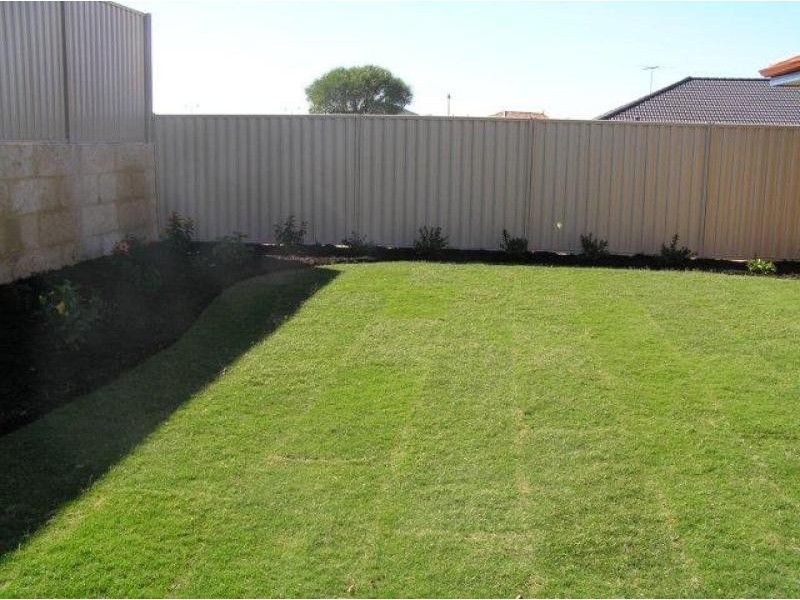 10 Kirra Road, Secret Harbour WA 6173