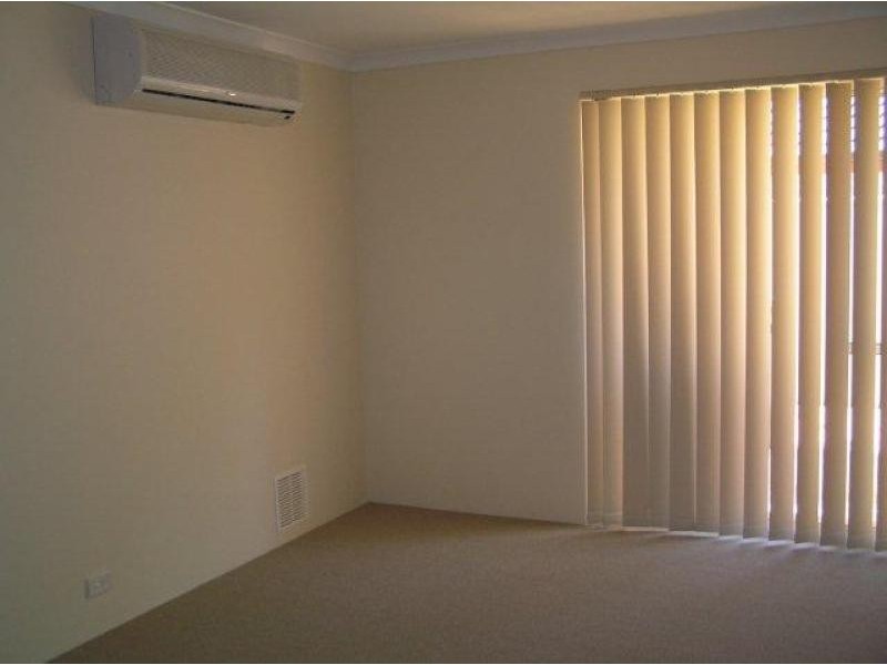 11/51 Third Avenue, Kelmscott WA 6111